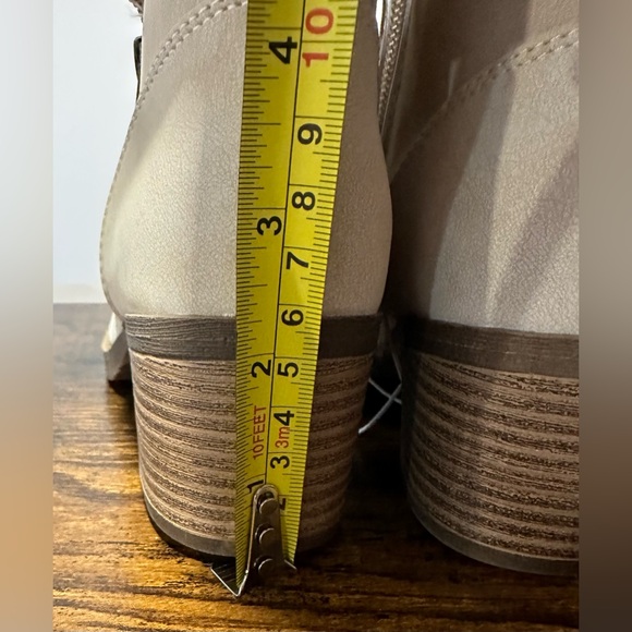 Pop Girls Bone Venti Block Heel Lace Up Boots NWT Various Sizes - Picture 6 of 9